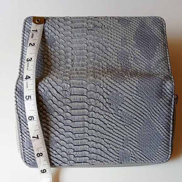 GUC Adrienne Vittadini Faux Leather Animal Scale Textured Full Zip Wallet - Picture 6 of 7